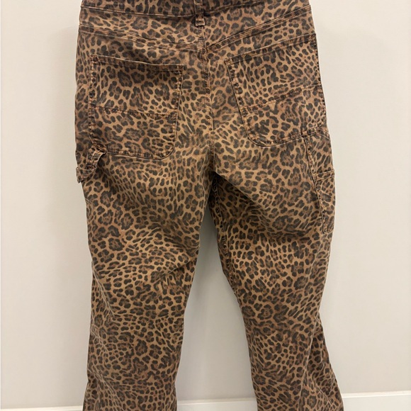 GAP Animal Print Mid Rise Carpenter Pants - Picture 3 of 10